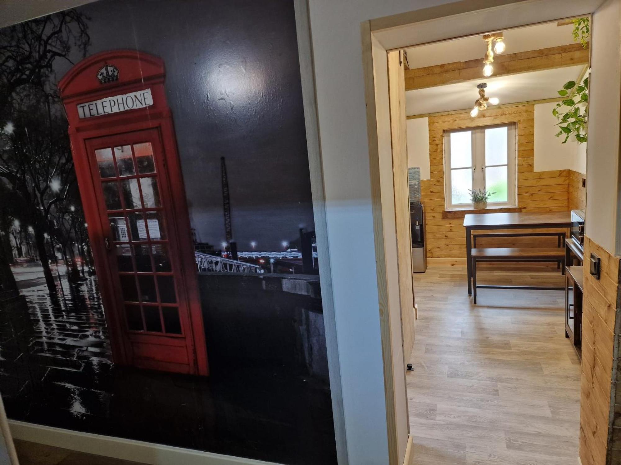 Two-Bedroom Cosy Country Lodge With Private Patio Greenhithe 外观 照片