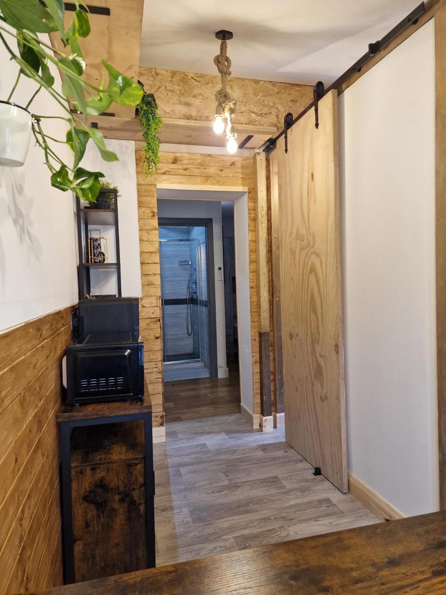 Two-Bedroom Cosy Country Lodge With Private Patio Greenhithe 外观 照片